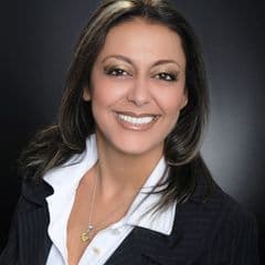 Rebeka  Shadpour