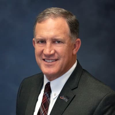 Walt  Arnold